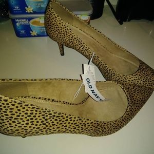 Old Navy NWT Leopard Heels